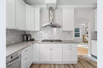 1875 N Teakwood Cir, Canby, OR 97013 - Photo 11