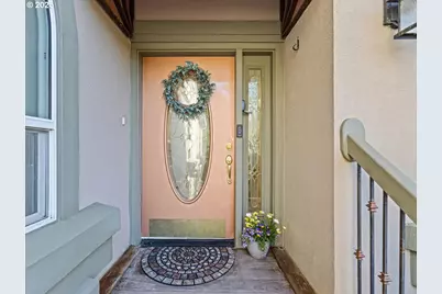 1875 N Teakwood Cir, Canby, OR 97013 - Photo 3