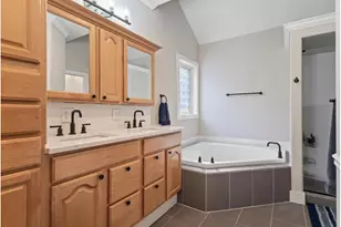 1875 N Teakwood Cir, Canby, OR 97013 - Photo 33