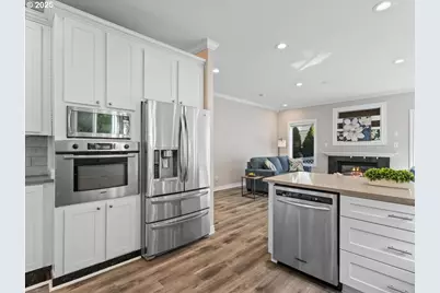 1875 N Teakwood Cir, Canby, OR 97013 - Photo 13