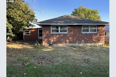 610 SE Isaac Ave, Pendleton, OR 97801 - Photo 3