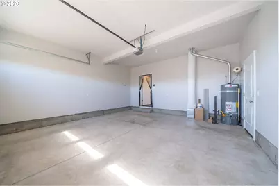 1657 SE Barberry Ave, Dallas, OR 97338 - Photo 33