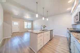 1657 SE Barberry Ave, Dallas, OR 97338 - Photo 9