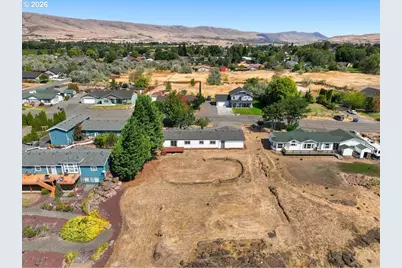 574 Sunridge Ave, Dallesport, WA 98617 - Photo 33