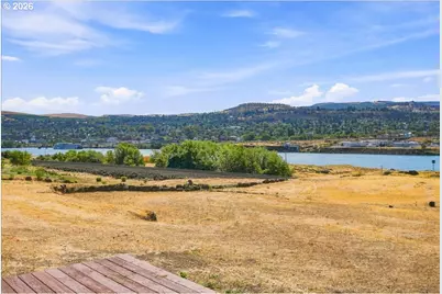 574 Sunridge Ave, Dallesport, WA 98617 - Photo 31