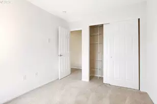 768 NE 9th St, Gresham, OR 97030 - Photo 17