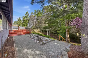 1623 Lincoln St, North Bend, OR 97459 - Photo 35