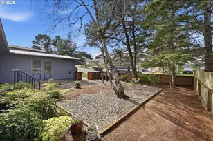 1623 Lincoln St, North Bend, OR 97459 - Photo 41