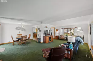 1623 Lincoln St, North Bend, OR 97459 - Photo 7