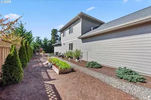 2270 Hayes St, North Bend, OR 97459 - Photo 45