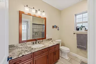 2270 Hayes St, North Bend, OR 97459 - Photo 27