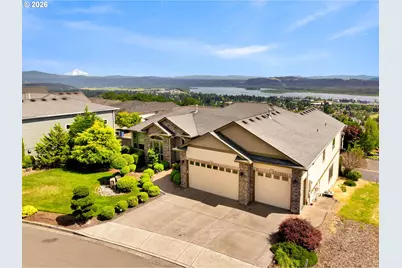 742 W Chestnut St, Washougal, WA 98671 - Photo 1