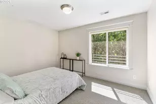 214 N 18th St, Hood River, OR 97031 - Photo 25