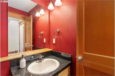 214 N 18th St, Hood River, OR 97031 - Photo 13