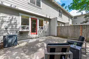 214 N 18th St, Hood River, OR 97031 - Photo 35
