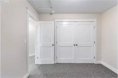 214 N 18th St, Hood River, OR 97031 - Photo 23