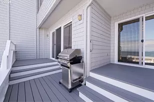 765 5th Ave, Hammond, OR 97121 - Photo 33