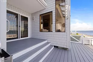 765 5th Ave, Hammond, OR 97121 - Photo 33