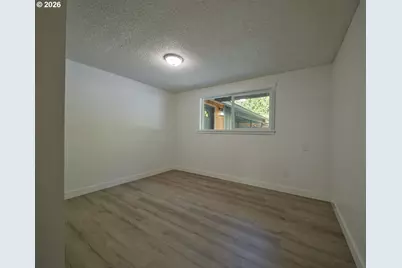 209 Sunset Dr, Longview, WA 98632 - Photo 17