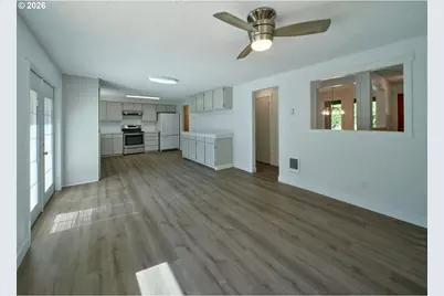 209 Sunset Dr, Longview, WA 98632 - Photo 5
