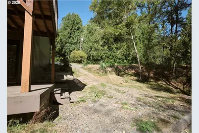 209 Sunset Dr, Longview, WA 98632 - Photo 13