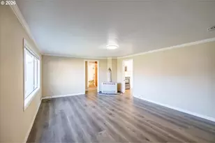 2573 Kalmia St, Sweet Home, OR 97386 - Photo 5