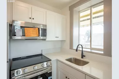 708 N Killingsworth St #7, Portland, OR 97217 - Photo 15