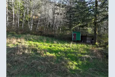 17360 Mountain Dr, Brookings, OR 97415 - Photo 29