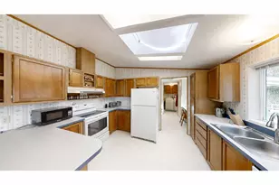 17360 Mountain Dr, Brookings, OR 97415 - Photo 13