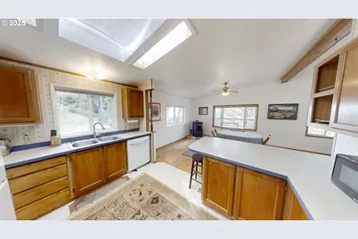 17360 Mountain Dr, Brookings, OR 97415 - Photo 15