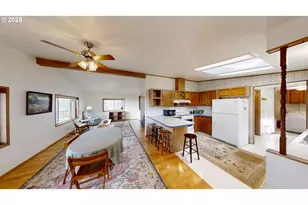 17360 Mountain Dr, Brookings, OR 97415 - Photo 11