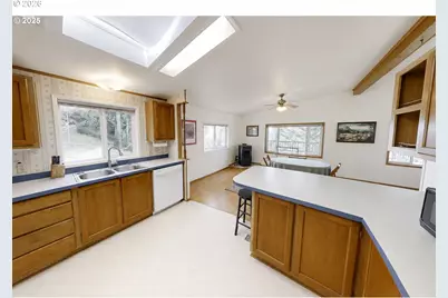 17360 Mountain Dr, Brookings, OR 97415 - Photo 15