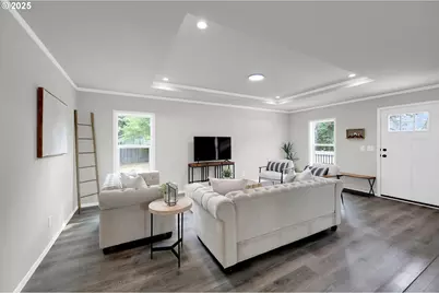 48113 Commercial St, Oakridge, OR 97463 - Photo 5