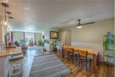 3457 W Normandy Ave, Roseburg, OR 97471 - Photo 3