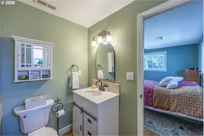 3457 W Normandy Ave, Roseburg, OR 97471 - Photo 19