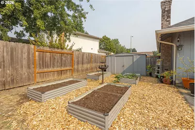 849 E 9th Ct, Lafayette, OR 97127 - Photo 35