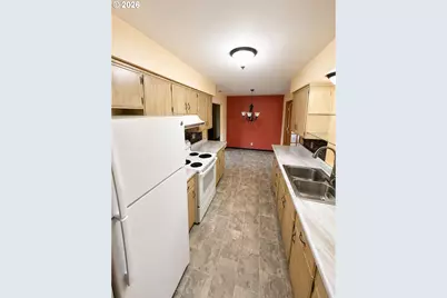 10 SW Peach Ln, Winston, OR 97496 - Photo 7