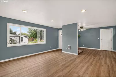 440 NE 3rd St, Willamina, OR 97396 - Photo 7