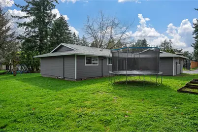 2022 SE 143rd Ave, Portland, OR 97233 - Photo 27