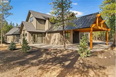 55850 S Century Dr, Bend, OR 97707 - Photo 17