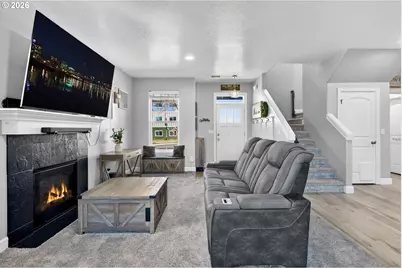 19135 Village Blvd, Sandy, OR 97055 - Photo 9