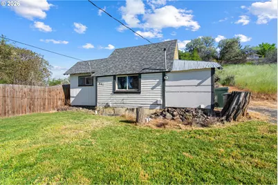941 E Gerone St, Echo, OR 97826 - Photo 3