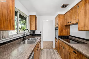 1655 Norkenzie Rd, Eugene, OR 97401 - Photo 5