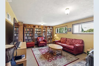 4422 SW Washouga Ave, Portland, OR 97239 - Photo 13