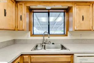 4826 Chestnut Ct SE, Albany, OR 97322 - Photo 7