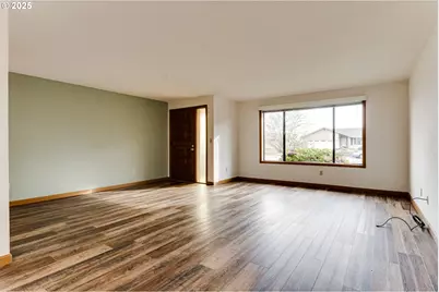 4826 Chestnut Ct SE, Albany, OR 97322 - Photo 3