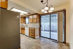 4826 Chestnut Ct SE, Albany, OR 97322 - Photo 9