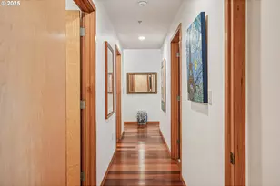 1030 NW Johnson St, Portland, OR 97209 - Photo 27