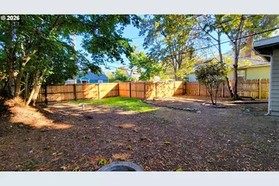 1445 W 11th Ave, Eugene, OR 97402 - Photo 29