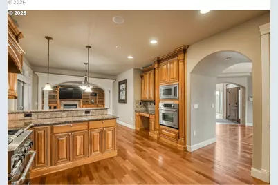 12491 SE Capri Ct, Happy Valley, OR 97086 - Photo 17